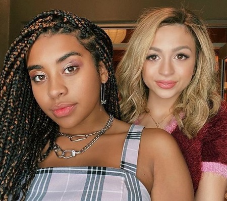 Alycia Pascual-Pena Wiki, Height, Age, Boyfriend, Family, Biography & More 25 Alycia Pascual-Pena with her bestfriend Josie Totah