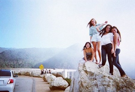 Morgan Eastwood Wiki, Height, Age, Boyfriend, Family, Biography & More 7 An old photo of Morgan Eastwood with her friends