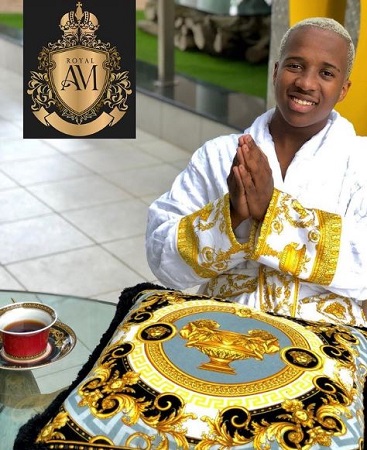 Andile Mpisane - Wiki, Age, Girlfriend, Net worth, Biography & More 28 Andile Mpisane promotes Versace