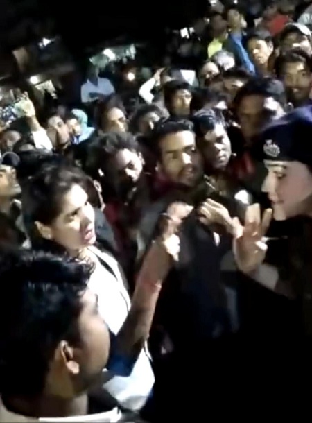 Ankita Sharma (IPS) Bio, Age, Husband, Education, Family, Wiki & More 18 Ankita Sharma (Right) got in an argument with MLA Shakuntala Sahu