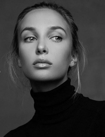 Ari Fournier biography