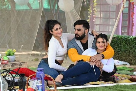 Arman Malik with his wives Payal Malik and Kritika Malik