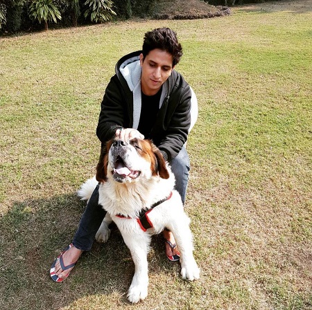 Arslan Goni - Bio, Height, Age, Girlfriend, Family, Wiki & More 28 Arslan Goni with his pet Dog Liam