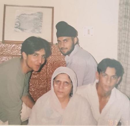 Arslan Goni - Bio, Height, Age, Girlfriend, Family, Wiki & More 7 Arslan Goni's Grandmother visited him at Sanawar