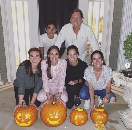 Bill Hutchinson Wiki, Age, Wife, Net worth, Family, Biography & More 8 Bill Hutchinson celebrating festival with his children