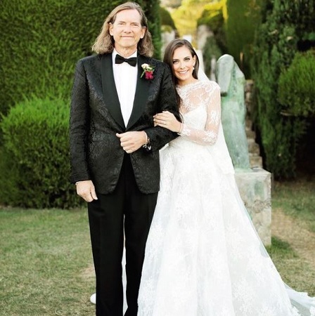 Bill Hutchinson Wiki, Age, Wife, Net worth, Family, Biography & More 18 Bill Hutchinson with his daughter Rachel Hutchinson at her wedding
