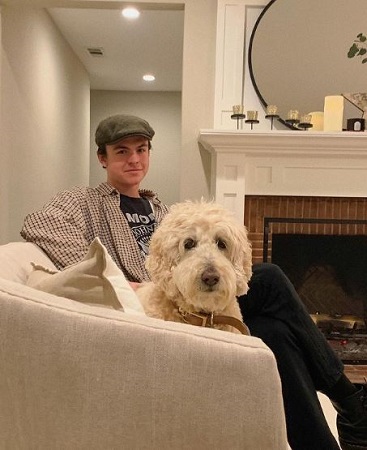 Blake Richardson Wiki, Height, Age, Girlfriend, Family, Biography & More 5 Blake Richardson with his pet dog