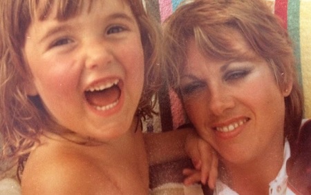 Camilla Tominey Wiki, Age, Husband, Net worth, Family, Biography & More 8 Camilla Tominey old photo with her daughter