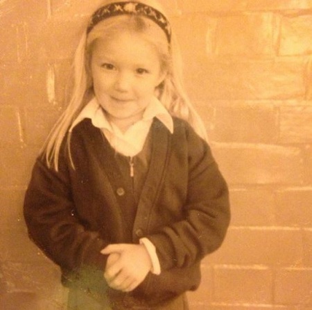 Abbie Quinnen - Bio, Age, Height, Boyfriend, Family, Wiki & More 3 Childhood photo of Abbie Quinnen