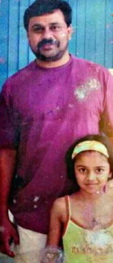 Meenakshi Dileep Wiki, Age, Height, Boyfriend, Family, Biography & More 4 Childhood photo of Meenakshi Dileep with her dad