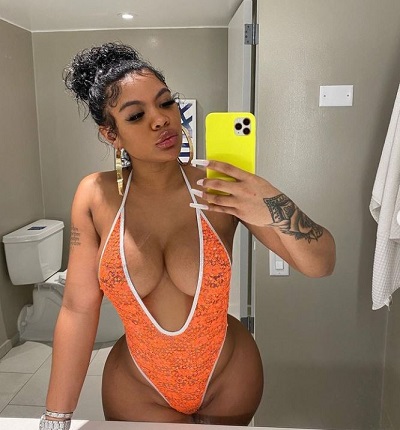 Chinese Kitty Wiki, Height, Age, Boyfriend, Family, Biography & More 28 Chinese Kitty loves to take mirror selfies