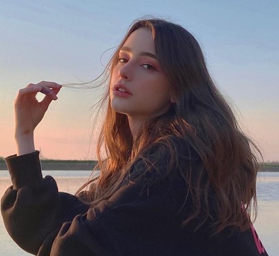 Dasha Taran Wiki, Height, Age, Boyfriend, Family, Biography & More 3 Dasha Taran Age, Wiki & Bio