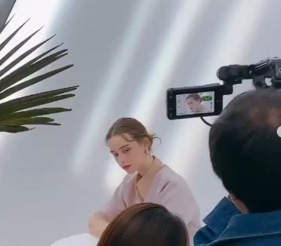 Dasha Taran Wiki, Height, Age, Boyfriend, Family, Biography & More 13 Dasha Taran during her photoshoot