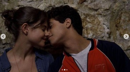 Elvira Camarrone Wiki, Height, Age, Boyfriend, Family, Biography & More 9 Elvira Camarrone and Roberto Christian during the series Caught by a Wave