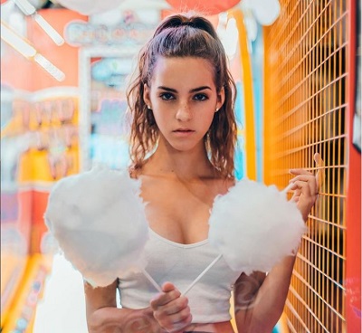 Emily Feld Career & Net Worth
