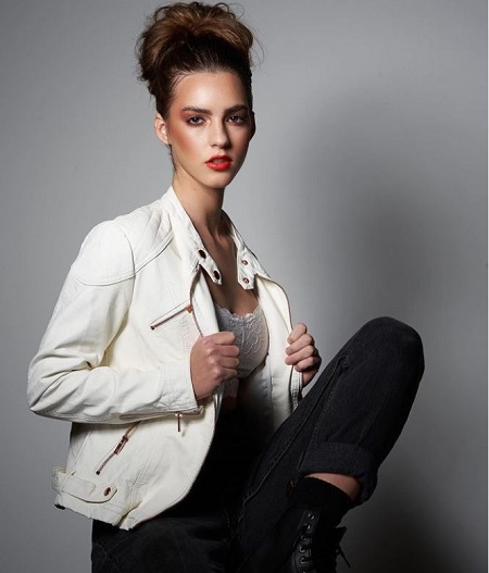 Emily Feld during photoshoot