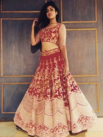 Faria Abdullah Wiki, Height, Age, Boyfriend, Family, Biography & More 9 Faria Abdullah height