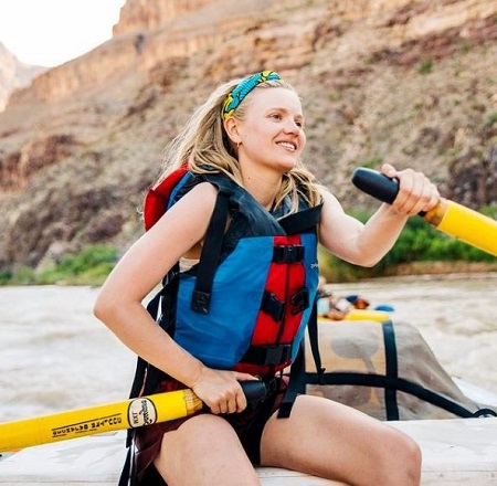Hadley Robinson Wiki, Height, Age, Boyfriend, Family, Biography & More 21 Hadley Robinson love adventures