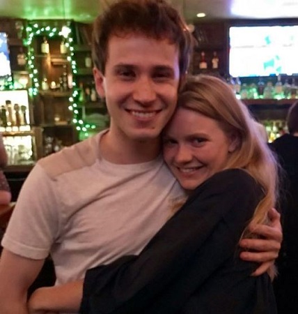 Hadley Robinson Wiki, Height, Age, Boyfriend, Family, Biography & More 11 Hadley Robinson with her best friend Nicholas Podany