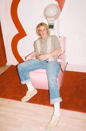 Jack Wright Wiki, Height, Age, Girlfriend, Family, Biography & More 8 Jack Wright height