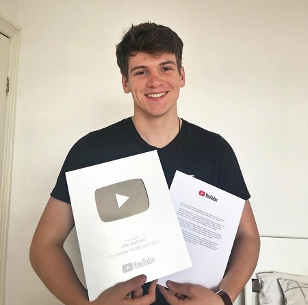 Jacob Dudman: Height, Age, Girlfriend, Family, Net worth, Biography & More 16 Jacob Dudman bags a sliver plate award for his YouTube channel