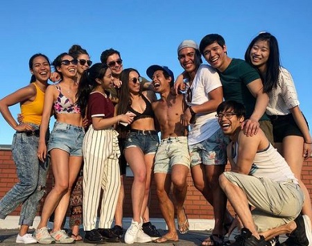 Jade Ma - Wiki, Height, Age, Boyfriend, Family, Biography & More 12 Jade Ma and her friends