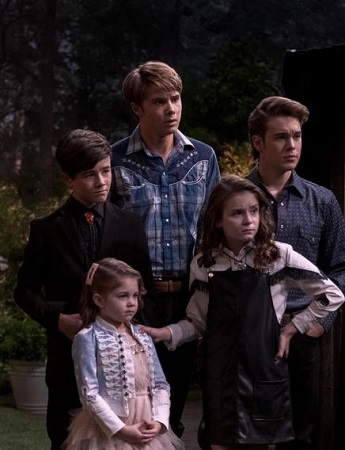 Jamie Martin Mann - Bio, Height, Age, Girlfriend, Family, Wiki & More 2 Jamie Martin Mann as Brody in the series Country Comfort