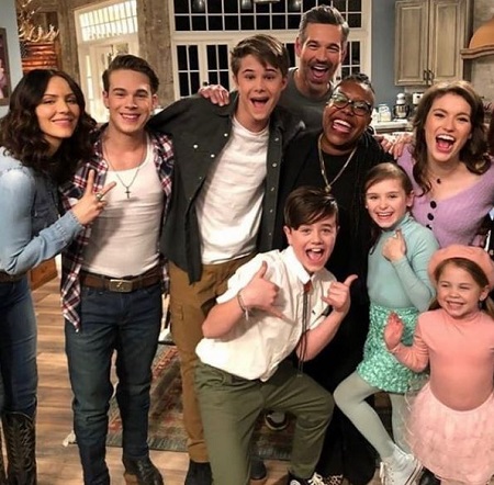 Jamie Martin Mann - Bio, Height, Age, Girlfriend, Family, Wiki & More 16 Jamie Martin Mann with the cast of Country Comfort