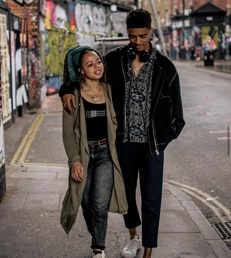 Jeremias Amoore - Bio, Height, Age, Girlfriend, Family, Wiki & More 10 Jeremias Amoore and Karise Olivia take a walk around London