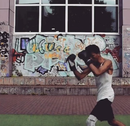 Jeremias Amoore - Bio, Height, Age, Girlfriend, Family, Wiki & More 18 Jeremias Amoore is very good at boxing