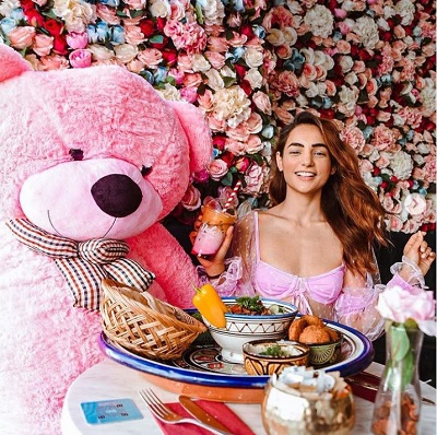 Kat Kristian Wiki, Height, Age, Boyfriend, Family, Biography & More 18 Kat Kristian loves teddy bears