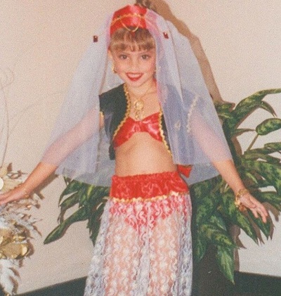 Katie Angel Wiki, Height, Age, Boyfriend, Family, Biography & More 6 Katie Angel after performiong in a school function