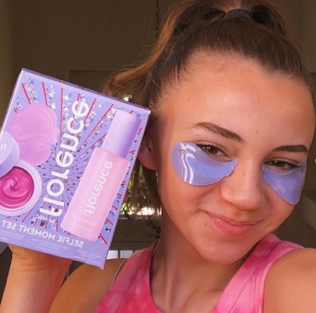 Kayla Davis Wiki, Height, Age, Boyfriend, Family, Biography & More 12 Kayla Davis endorses Florence products