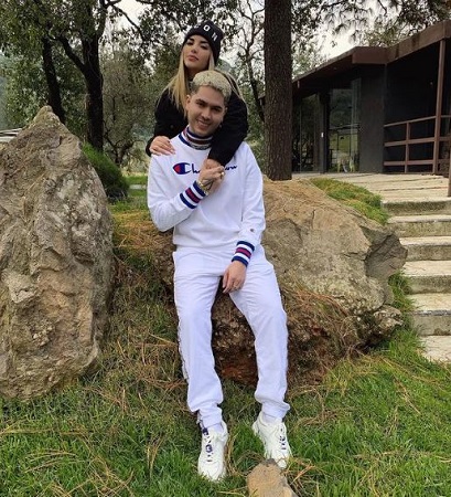 Kimberly Loaiza Wiki, Height, Age, Boyfriend, Family, Biography & More 11 Kimberly Loaiza with her husband Juan De Dios Pantoja
