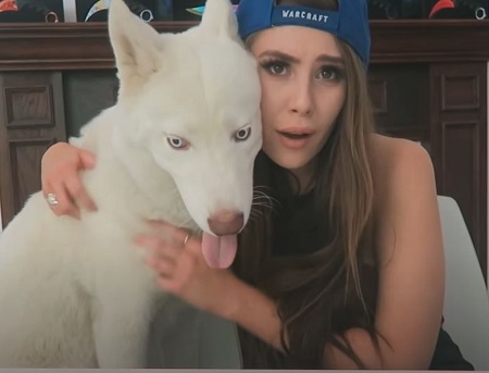 Leah Ashe - Bio, Height, Age, Boyfriend, Family, Wiki & More 11 Leah Ashe ex-lover Garrett Sutton gifted her pet dog Astro