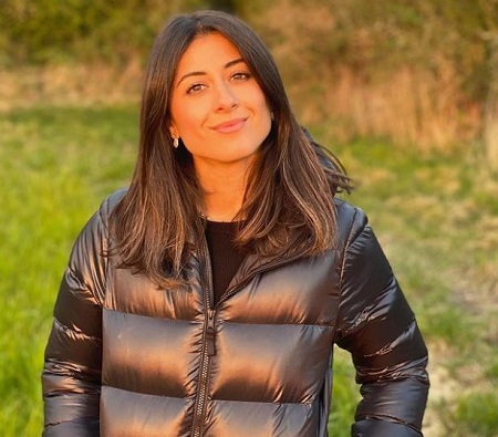 Mimi Ikonn - Wiki, Age, Husband, Net worth, Family, Biography & More 3 Mimi Ikonn entertains over 1.3 million followers on Instagram by posting about her daily lifestyle