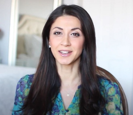 Mimi Ikonn - Wiki, Age, Husband, Net worth, Family, Biography & More 6 Mimi Ikonn has an elder sister Leyla Naghizada