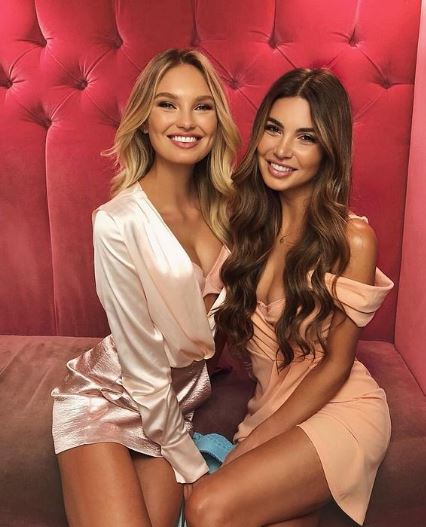 Negin Mirsalehi Wiki, Height, Age, Husband, Net worth, Biography & More 7 Negin Mirsalehi with her bestie
