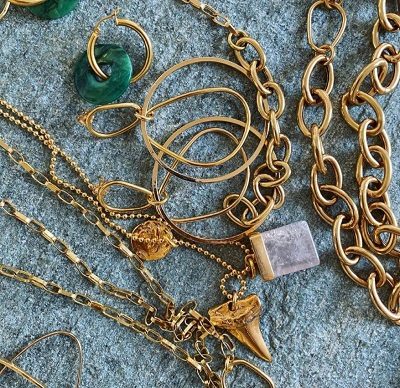 Nicola Cavanis Wiki, Height, Age, Boyfriend, Family, Biography & More 18 Nicola Cavanis jewellary collection