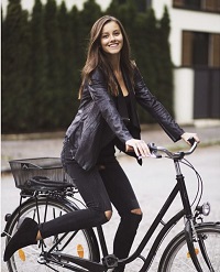 Nicola Cavanis Wiki, Height, Age, Boyfriend, Family, Biography & More 14 Nicola Cavanis likes cycling