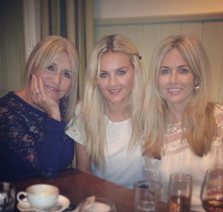 Niomi Smart - Bio, Height, Age, Husband, Net worth, Wiki & More 17 Niomi Smart clicked with her mum Verity and granny Terrina Steel