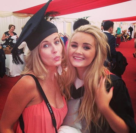 Niomi Smart - Bio, Height, Age, Husband, Net worth, Wiki & More 7 Niomi Smart on the day of her graduation with her mom Verity
