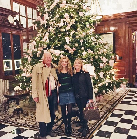 Niomi Smart - Bio, Height, Age, Husband, Net worth, Wiki & More 18 Niomi Smart with her grandparents Ian Steel and Terrina Steel