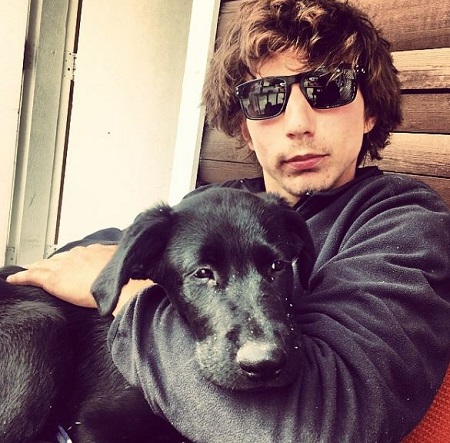 Parker Schnabel Wiki, Height, Age, Wife, Family, Biography & More 15 Parker Schnabel with his pet dog Dozer