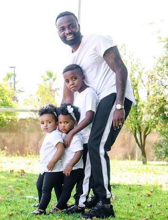 Preto Show Wiki, Age, Net worth, Wife, Family, Biography & More 7 Preto Show with his children