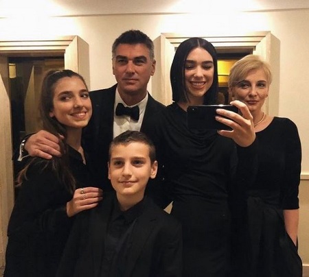 Rina Lipa and her family