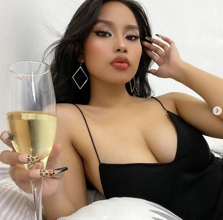 Romsy Dineros Wiki, Age, Height, Boyfriend, Family, Biography & More 21 Romsy Dineros loves to drink wine