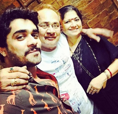Sangram Samel: Biography, Age, Wife, Caste, Net worth, Family, Wiki & More 8 Sangram Samel with his parents