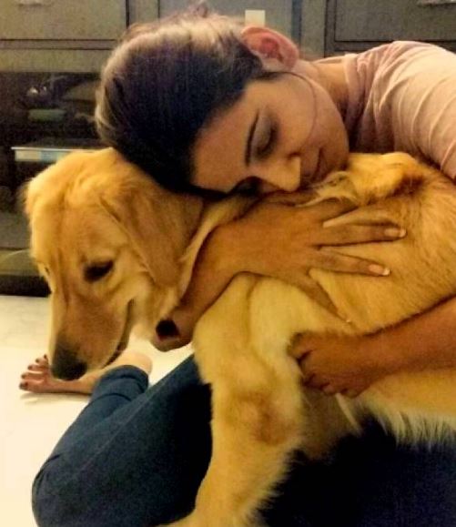 Sanjana Ganesan Wiki, Age, Husband, Height, Family, Biography & More 24 Sanjana Ganesan pet dog Zara