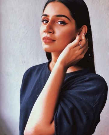 Sanjana Ganesan Wiki, Age, Husband, Height, Family, Biography & More 6 Sanjana Ganesan wiki